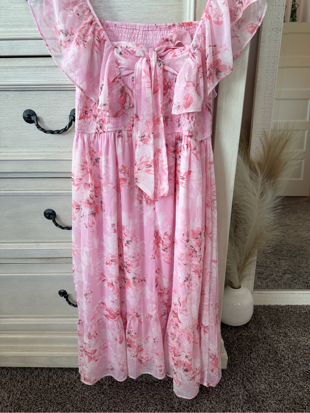 FRANCESCA’S Collections Pink Floral Maxi Dress with Ruffle Sleeves - Picture 4 of 7